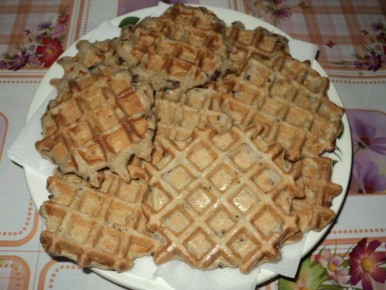 Восторг домашней кулинарии: уникальные вафли с медом, сыром и мясом