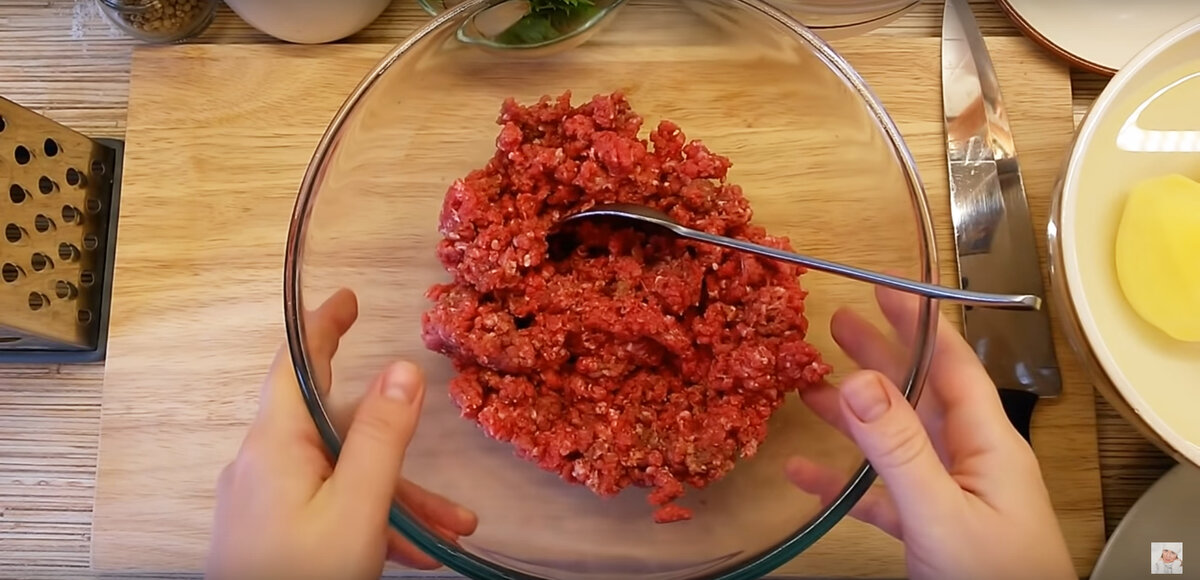 Сытный суп с фрикадельками и овощами