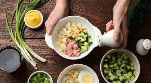 иноземцы переосмыслили окрошку: новые горизонты традиционного блюда