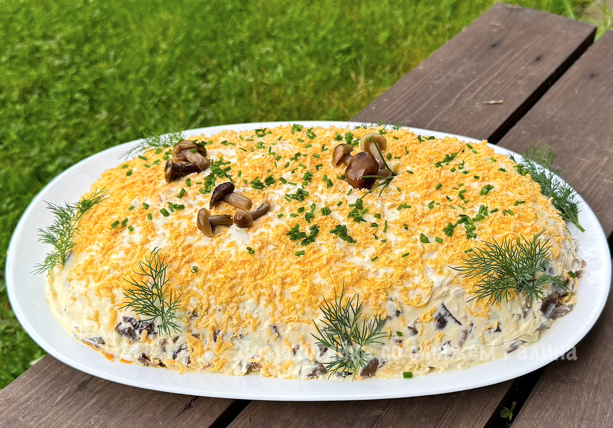 Новый взгляд на салат «Август»: как сделать его еще вкуснее