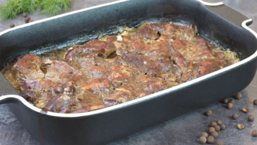 Как приготовить нежную печень в кефире и воздушное пюре