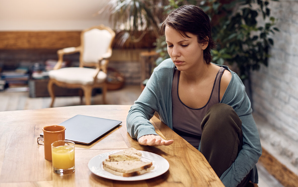 Продукты, которые могут повлиять на ваше настроение: избегайте их для снижения стресса