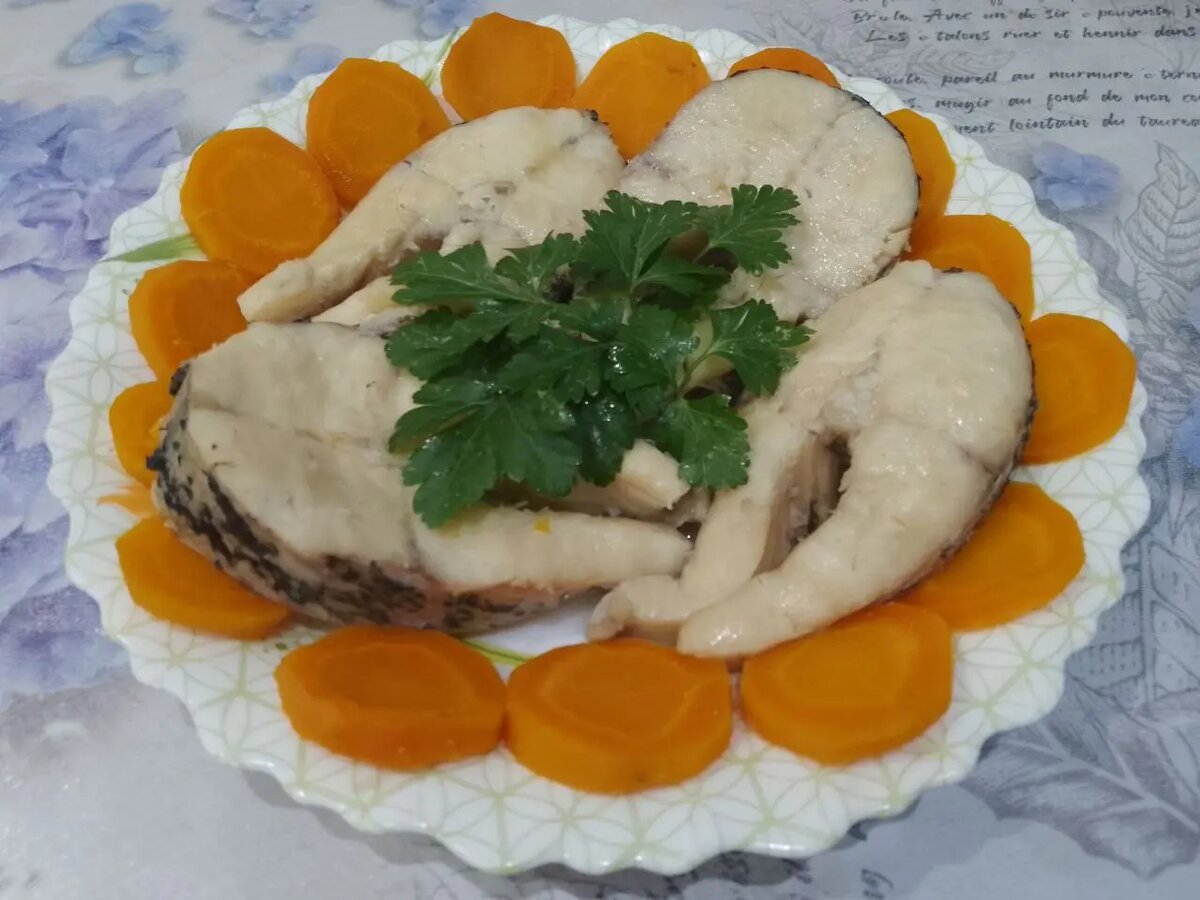 Нежная рыба в огуречном рассоле: простой рецепт с яркими акцентами