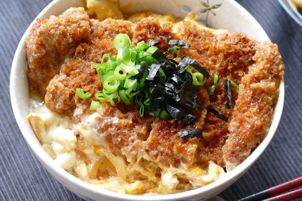 Кацудон: Сочный ужин в японском стиле, который стоит попробовать