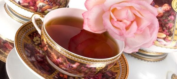 Чай с лепестками роз и ванилью: секрет идеального романтического вечера