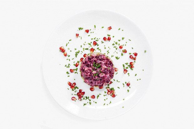 Селедка под шубой с яблоком: Н новый взгляд на классический салат