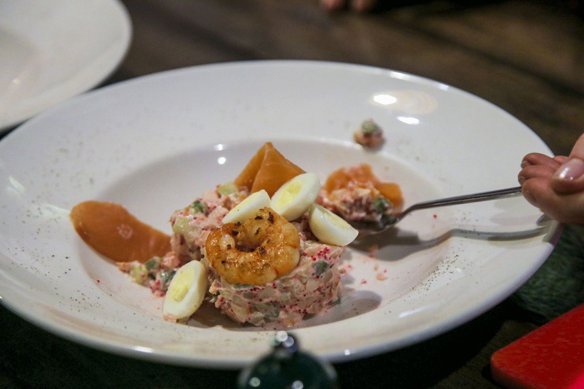 Как долго хранить оливье и селедку под шубой? Роспотребнадзор дает советы