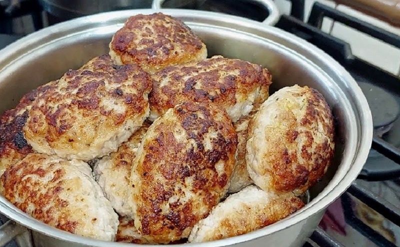 Как приготовить идеальные свиные котлеты без яиц: секреты и советы