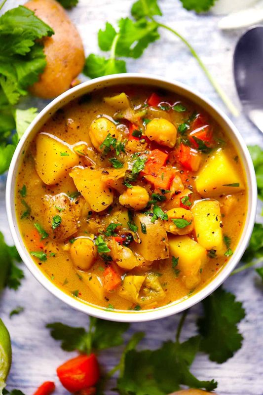 Непревзойденный суп карри с нутом и картофелем для уютного вечера