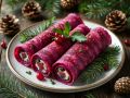 Необычная подача: традиционная «шуба» в свекольных рулетах