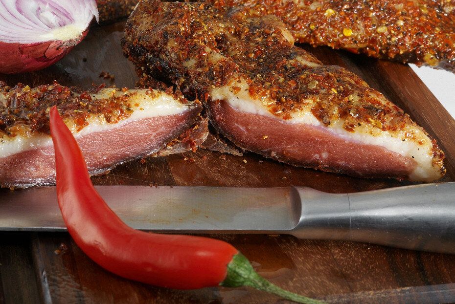 Нежный вкус вяленой гусиной грудки: простое руководство