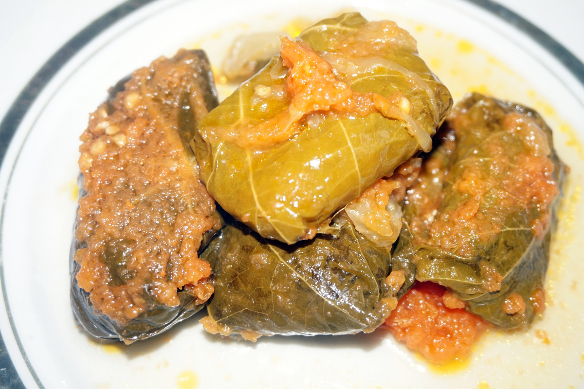 Аромат бюджетных блюд: Долма, рисник и печенье на майонезе