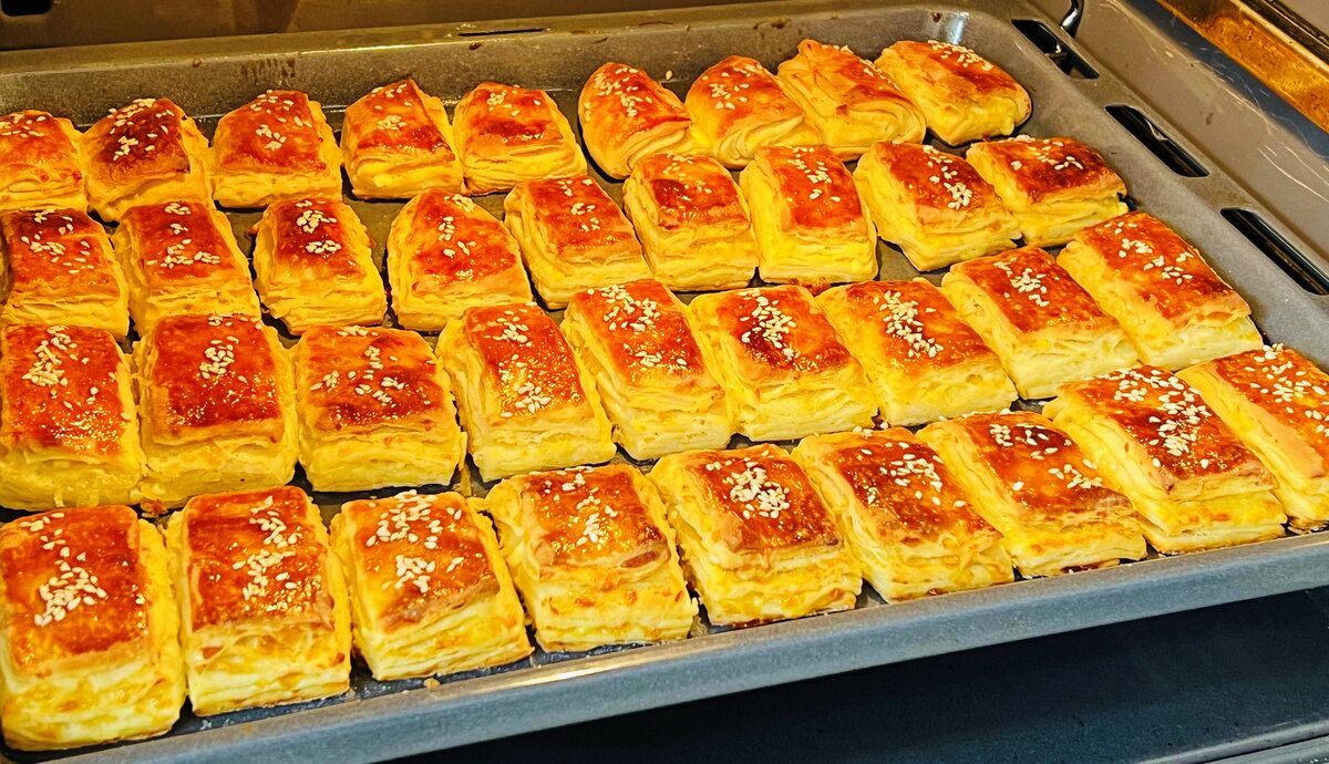 Шествие восхитительных булочек: простой рецепт дрожжевого теста на кефире