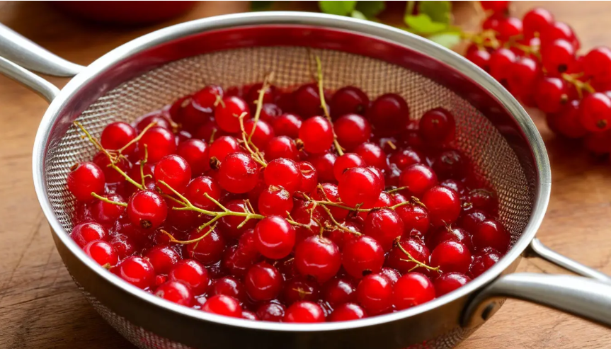 Как приготовить джем из красной смородины всего за 15 минут