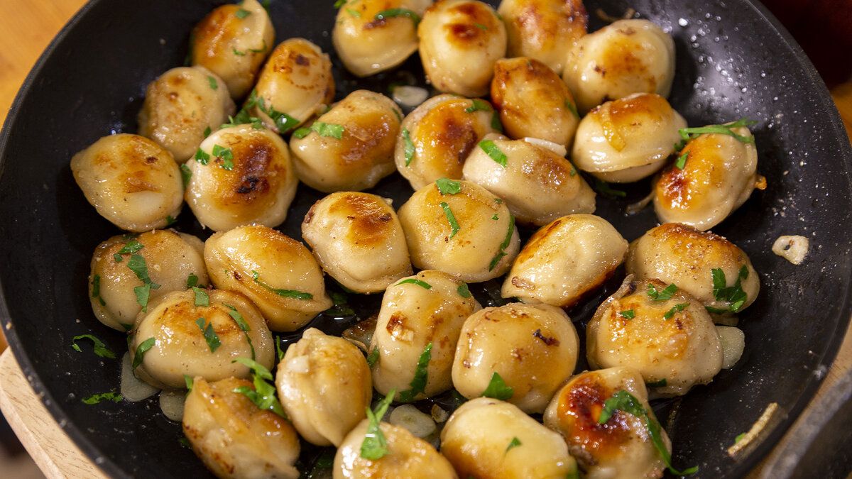Как сделать пельмени по-настоящему вкусными: два способа приготовления