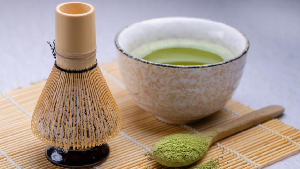 Зеленый чай: Какие риски он несет для здоровья вашего желудка
