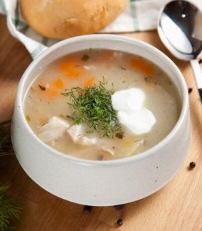 Пикантный рассольник с йогуртом для уютного ужина