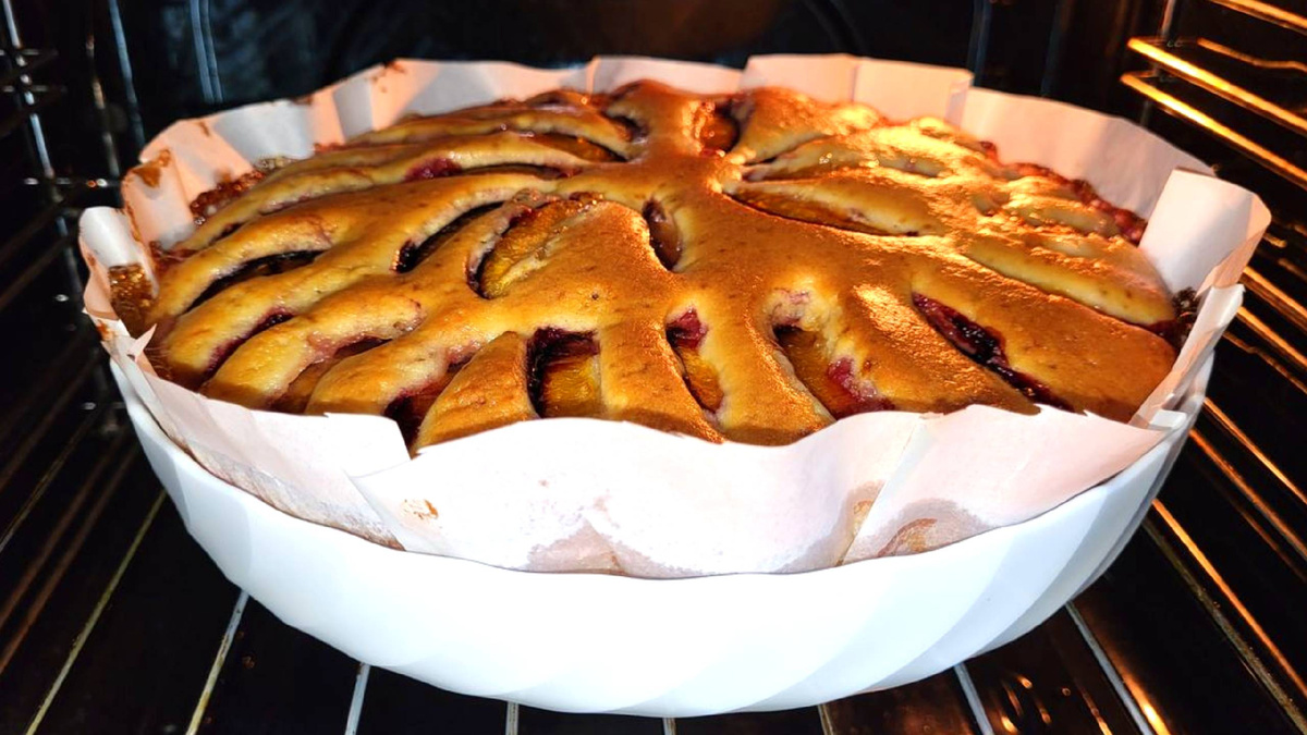 Пирог со сливами: быстрое лакомство, которое покорит вас