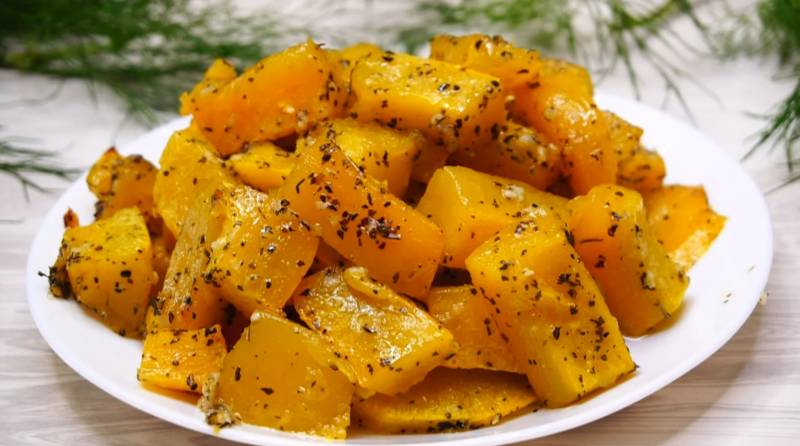 Тыква с чесноком: не ожидали, что это станет любимым блюдом