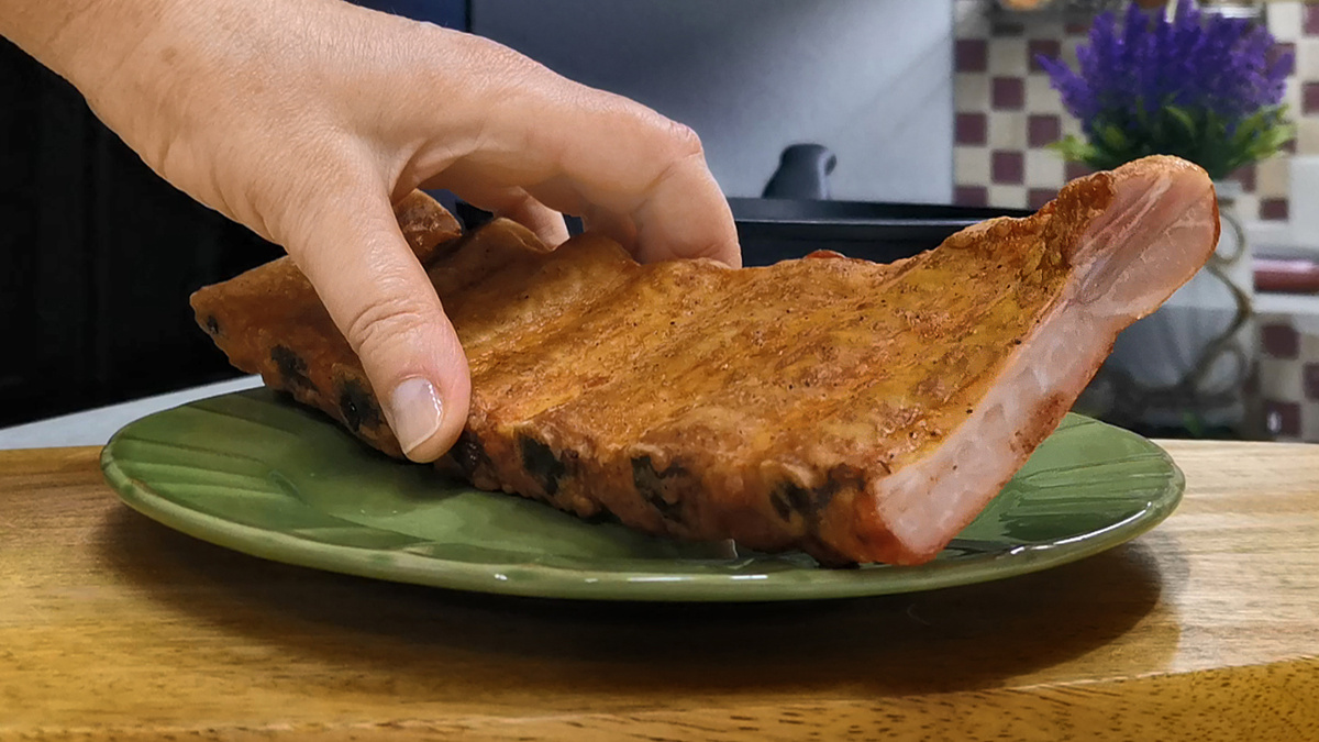 Восхитительные копченые ребрышки: простой рецепт для любого случая