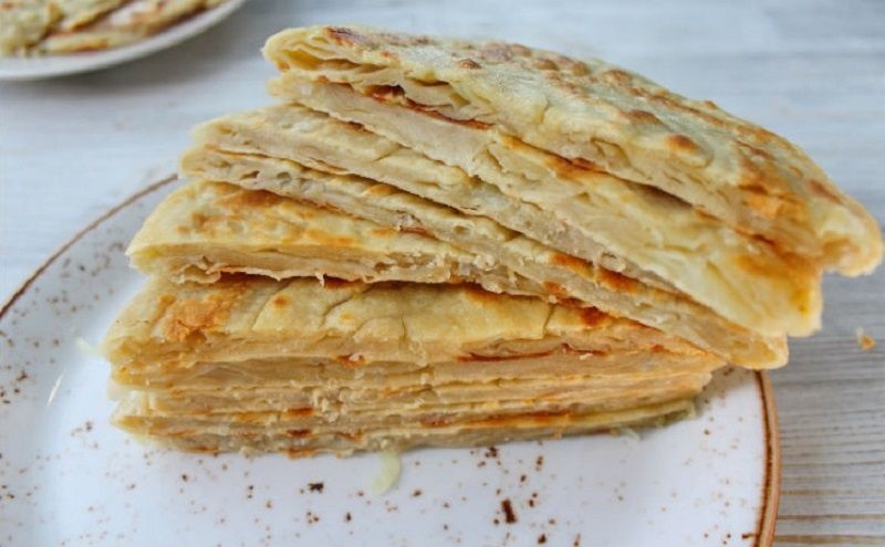 Лепешки из слоев: быстрый завтрак с восточной ноткой