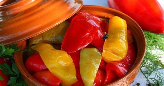 Уникальный рецепт болгарского перца с зеленью на зиму