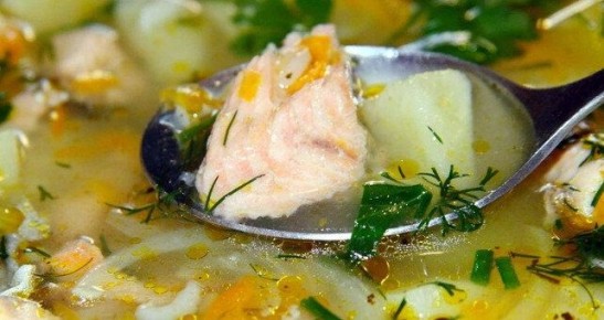 Простой и полезный суп из замороженной горбуши