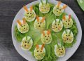 Необычная закуска для праздника: фаршированные яйца "зайцы" с печенью трески