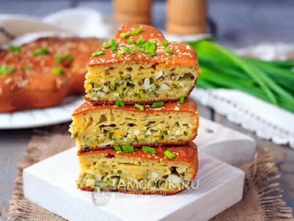 Как сделать летний пирог с зеленым луком: простые и вкусные рецепты