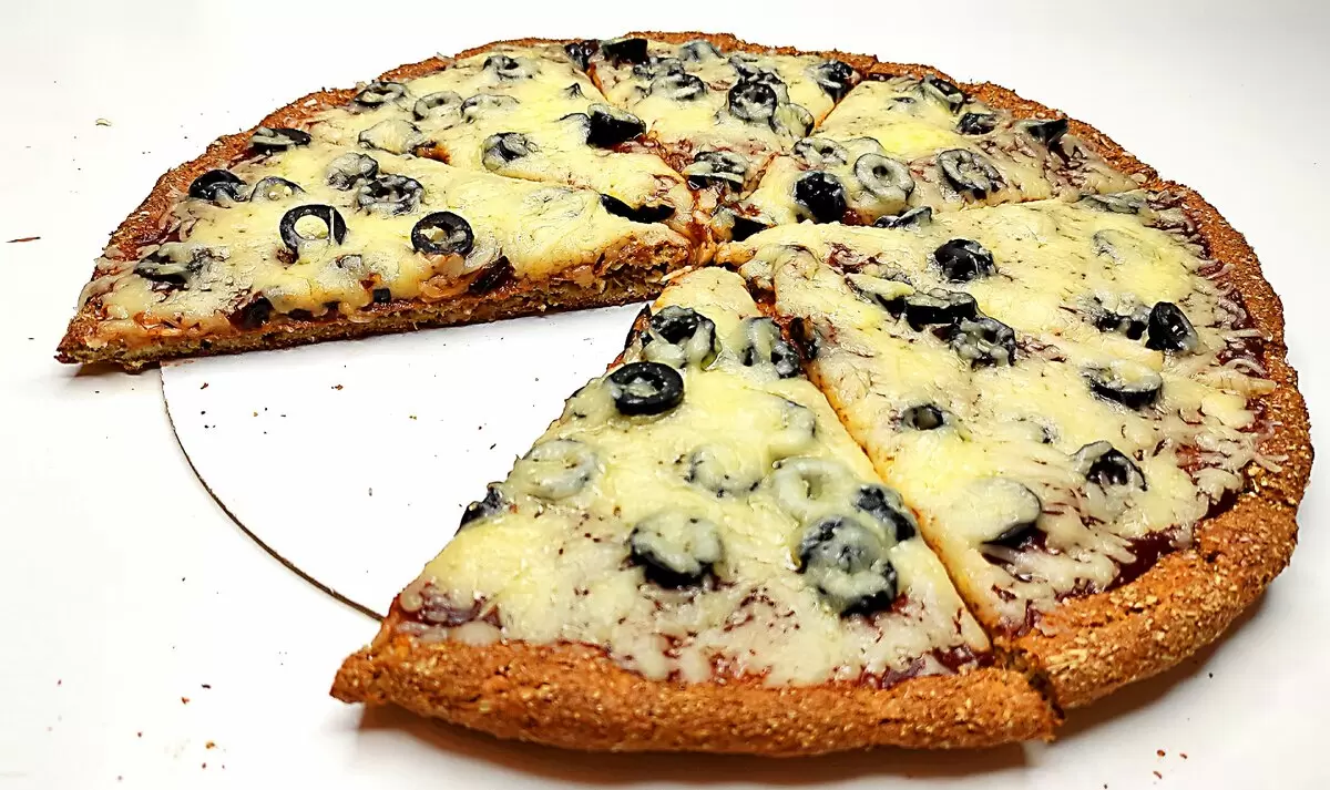 Низкоуглеводная пицца на творожном тесте