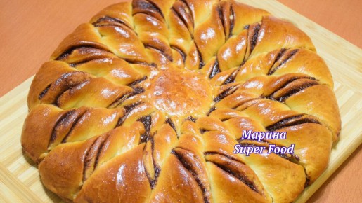 Нежный дрожжевой пирог с шоколадной начинкой для идеального чаепития