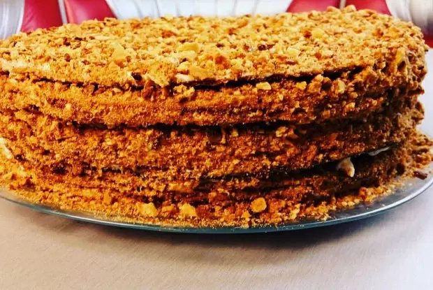 Как испечь восхитительный медовый торт