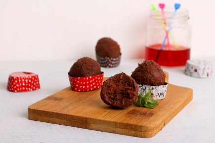 Летние десерты: мгновенное наслаждение с клубникой и фруктами без выпечки