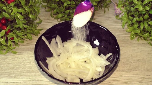 Салат за 10 минут: простой и вкусный рецепт без майонеза