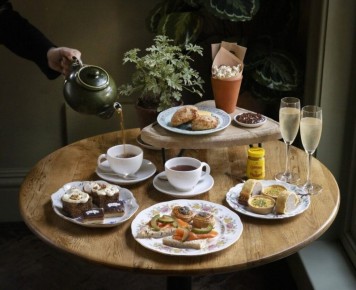 ��������������� ���������� ���: �������������� ����� Afternoon Tea �� The Pig
