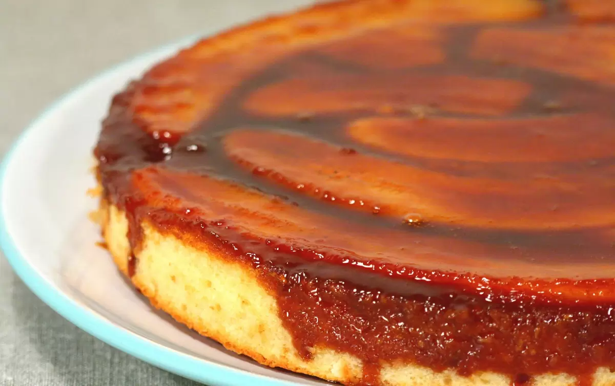 Банановый пирог с карамелью: как тропический десерт покоряет сердца гурманов