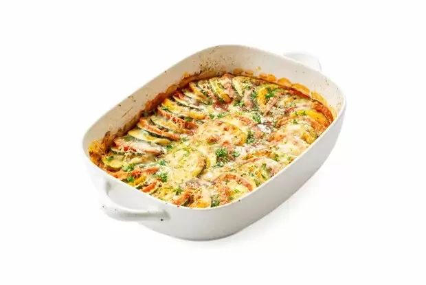 Кабачки в духовке с помидорами