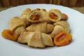 Рогалики из песочного теста с курагой: нежное лакомство для любителей сладкого